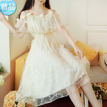氣質(zhì)蕾絲連衣裙，打造你的女神范