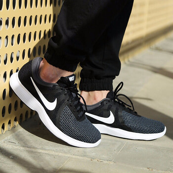 耐克（NIKE）跑步鞋908988-001/黑色 