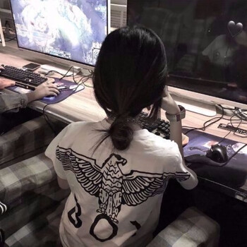 印花寬松短袖，打造浪漫小仙女范