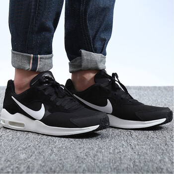 耐克（NIKE）跑步鞋916768-012 39.5