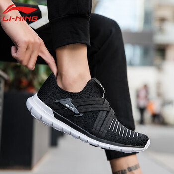 李寧（LI-NING）跑步鞋透氣一體織-標(biāo)準(zhǔn)黑 