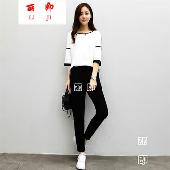 麗即 3D，條紋，明線裝飾 短袖 T恤 女 圓領(lǐng)