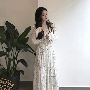 復古蕾絲裙，打造你的優(yōu)雅小身材