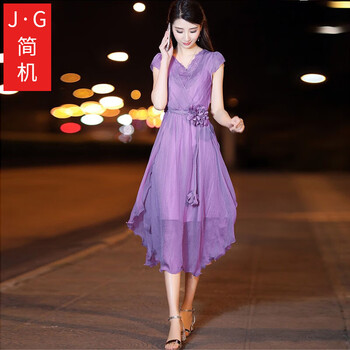 簡(jiǎn)機(jī) 純色 不對(duì)稱，前短后長(zhǎng)，不規(guī)則 連衣裙