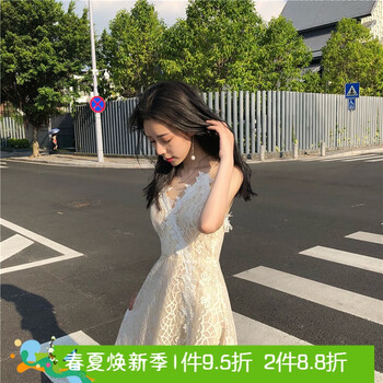 露肩連衣裙，穿出你的性感氣質(zhì)