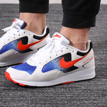 耐克（NIKE）跑步鞋AO1551-108 