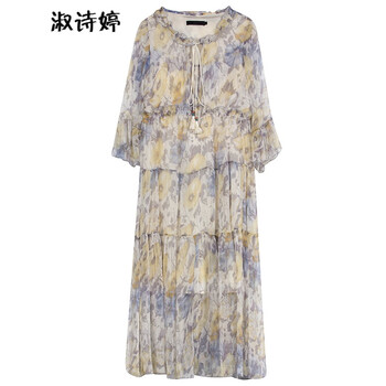 清爽夏日，純色連衣裙讓你美美噠