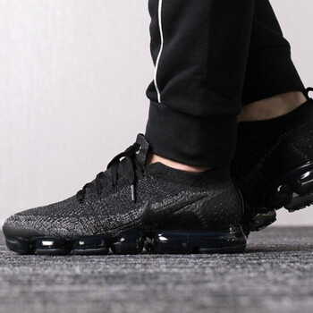 耐克（NIKE）跑步鞋BQ7036-001（豬年紀(jì)念款） 38.5
