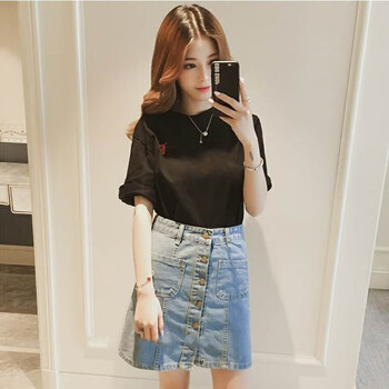 性感露肩裙，打造優(yōu)雅氣質小仙女