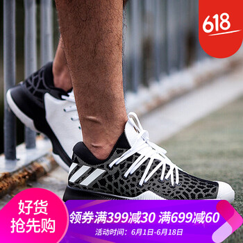 低幫籃球鞋，運(yùn)動(dòng)好助手