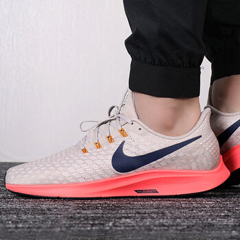 nike跑步鞋942851-200 