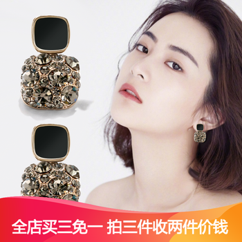 韓國版花朵耳環(huán)