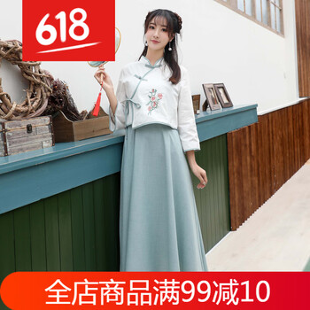 一字領(lǐng)長裙，打造減齡小姐姐