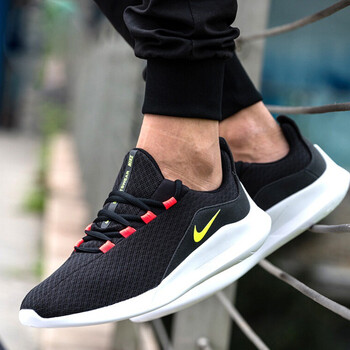 NIKE跑步鞋AA2181-001 41