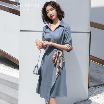 修身連衣裙，塑造迷人曲線(xiàn)美