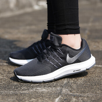 耐克(Nike)跑步鞋運(yùn)動(dòng)百搭909006-010 