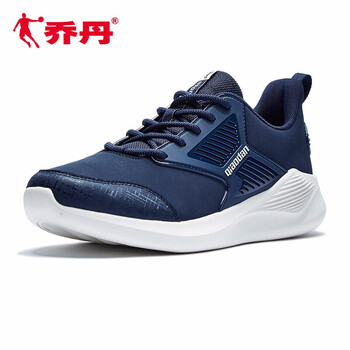 復古跑鞋，讓你享受休閑時(shí)光
