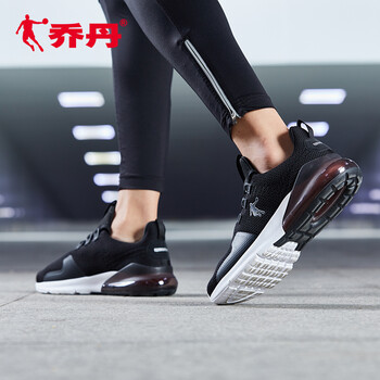 喬丹跑步鞋黑色/銀色(328后掌氣墊) 