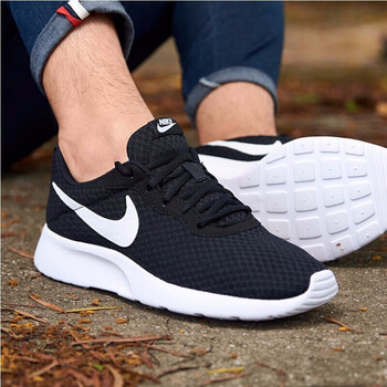 耐克(Nike)跑步鞋夏季熱賣812654-011 