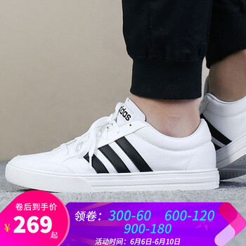 輕便籃球戰(zhàn)靴，讓運(yùn)動(dòng)更舒適