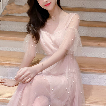圓領(lǐng)吊帶裙，打造夏日清爽小仙女