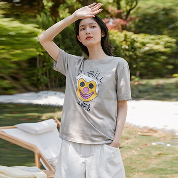 寬松印花短袖，讓你的少女心