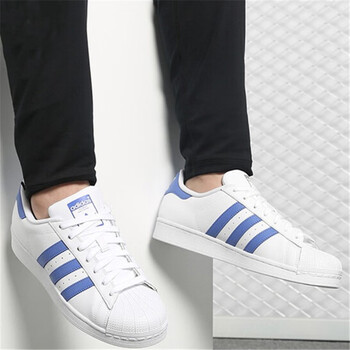 Adidas板鞋G27810 