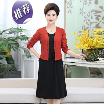 復(fù)古蕾絲裙，打造曼妙身姿