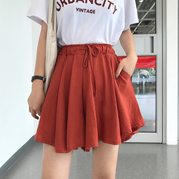 減齡小心機，連衣裙打造少女風(fēng)