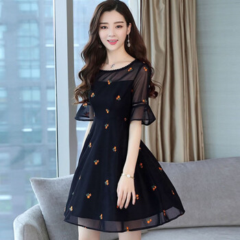 瀾孜珂 純色 蕾絲 連衣裙