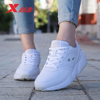 輕便跑鞋，讓你遠(yuǎn)離亞健康