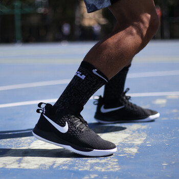 透氣籃球鞋，讓你輕松稱(chēng)霸全場(chǎng)