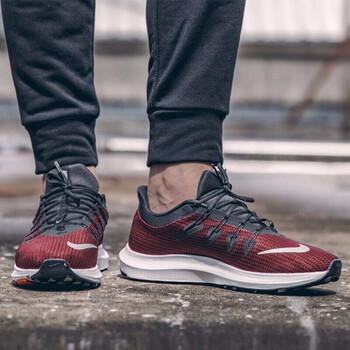 耐克（NIKE）跑步鞋AA7403-004 柔軟回彈 