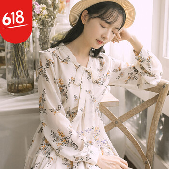 圓領(lǐng)長(zhǎng)袖連衣裙，打造性感小仙女