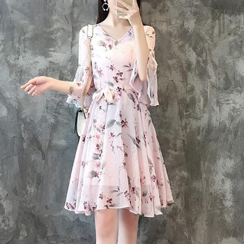 氣質(zhì)蕾絲裙，微胖女神的穿搭利器