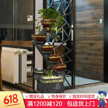 歐式大氣燭臺(tái)，讓客廳更有韻味