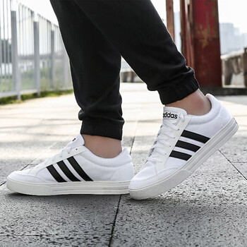 阿迪達斯（Adidas）板鞋AW3889 40