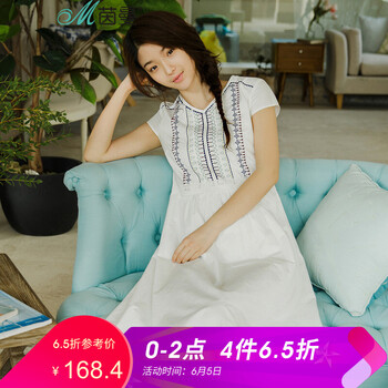 仙氣十足，純色長(zhǎng)裙打造曼妙身姿