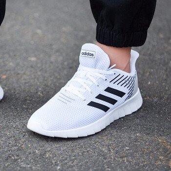 阿迪達斯（Adidas）跑步鞋白色F36332 