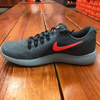 耐克（NIKE）跑步鞋908987-006新款/輕質(zhì) 41