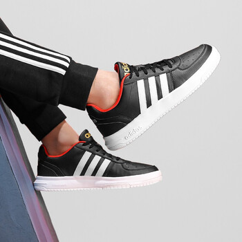 阿迪達(dá)斯（Adidas）籃球鞋EE3827 
