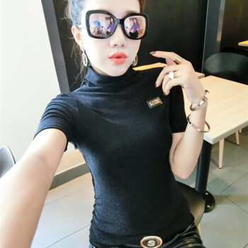 微胖妹子都愛穿的時尚連帽風衣