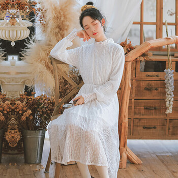 純色長袖裙，打造優(yōu)雅小仙女