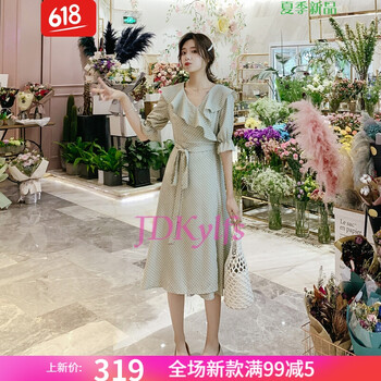 純色連衣裙，打造夏日清爽生活