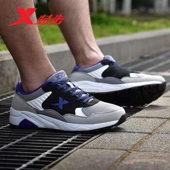 特步（XTEP）跑步鞋灰黑/網(wǎng)面 39