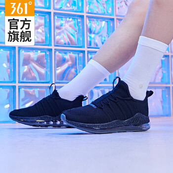 系帶減震運(yùn)動(dòng)鞋，讓你愛上奔跑
