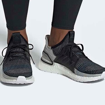 阿迪達斯（Adidas）跑步鞋灰色 BB6167 