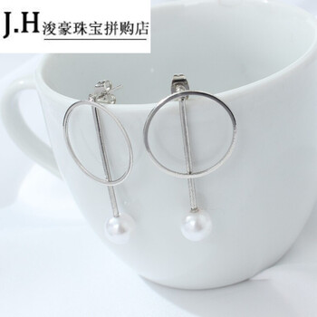 復(fù)古耳飾，打造優(yōu)雅女王范