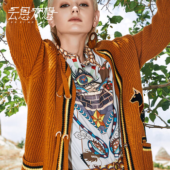 優(yōu)雅翻領(lǐng)，打造時(shí)尚精致范