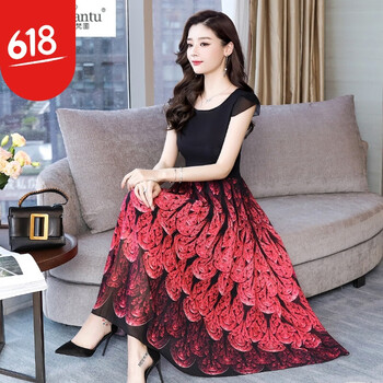 復(fù)古蕾絲裙，穿出你的優(yōu)雅小仙女